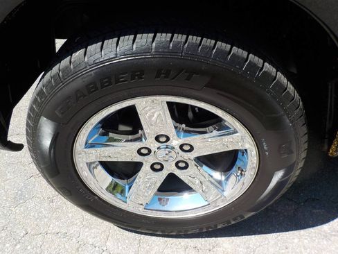 Used 2017 RAM 1500 Express AWD/4WD image 21
