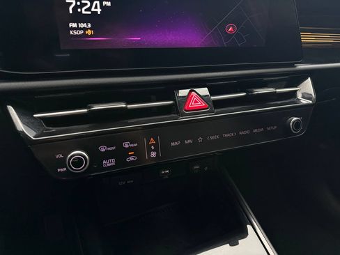 Used 2023 Kia Niro Wind FWD image 21