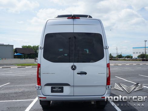 Used 2020 Mercedes-Benz Sprinter 2500 image 6