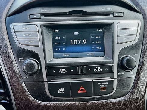 Used 2015 Hyundai Tucson AWD image 14
