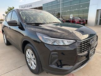 New 2025 Ford Escape Active image 1