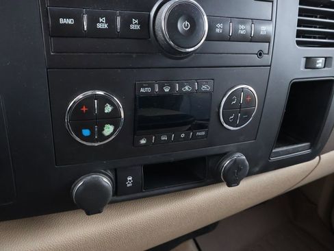 Used 2013 GMC Sierra 1500 SLE w/ Power Tech Package image 24