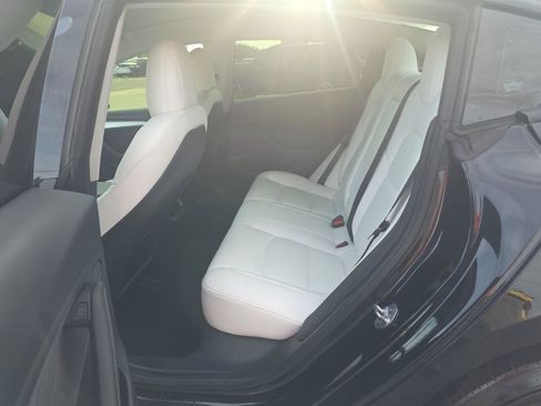 Used 2022 Tesla Model 3 Performance AWD/4WD image 8