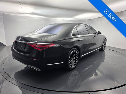 Used 2022 Mercedes-Benz S 580 4MATIC Sedan image 4