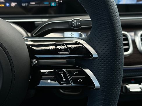 New 2025 Mercedes-Benz GLS 580 4MATIC image 27