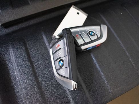 Used 2022 BMW X5 M50i w/ Executive Package AWD/4WD image 27