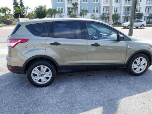 Used 2014 Ford Escape S FWD image 9