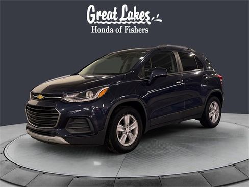 Used 2018 Chevrolet Trax LT w/ LT Convenience Package image 1