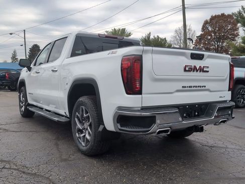 New 2026 GMC Sierra 1500 SLT image 5