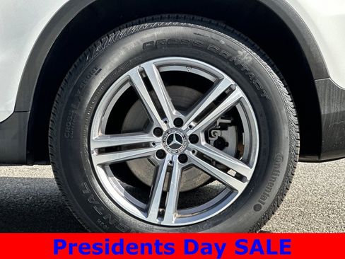 Used 2021 Mercedes-Benz GLC 300 image 26