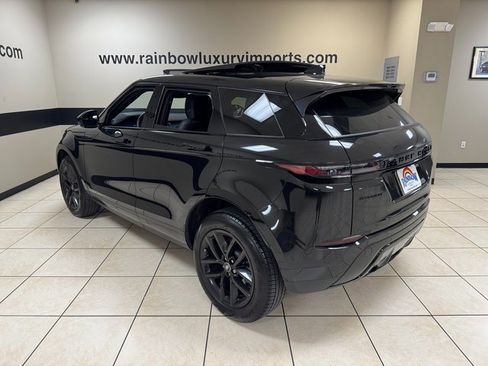 Used 2025 Land Rover Range Rover Evoque S image 4
