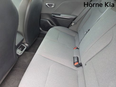 New 2025 Kia K4 LXS image 22