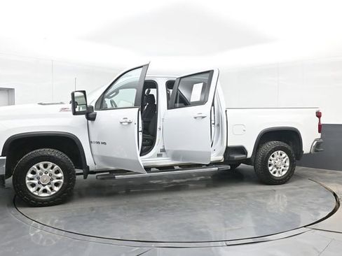 Used 2024 Chevrolet Silverado 2500 LT AWD/4WD image 50