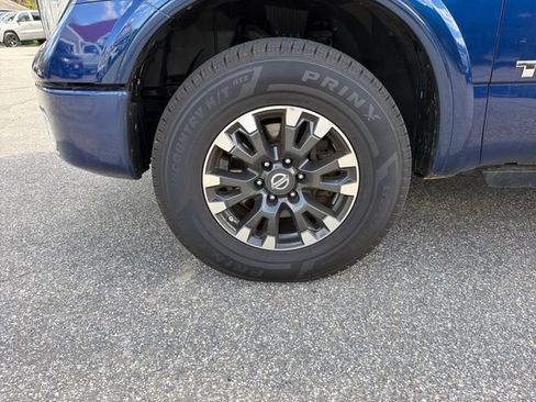 Used 2019 Nissan Titan PRO-4X AWD/4WD image 30