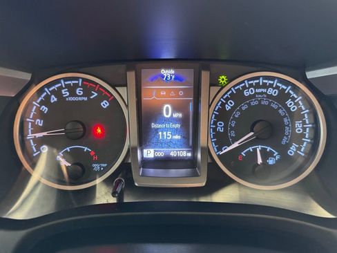 Used 2022 Toyota Tacoma SR5 image 29