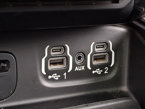 Used 2019 RAM 1500 Limited AWD/4WD image 26