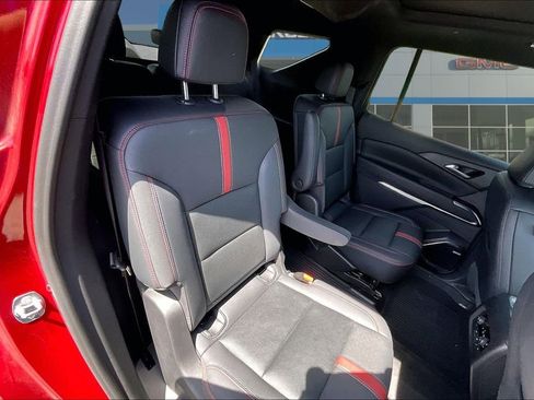 Used 2024 Chevrolet Traverse RS w/ LPO, Floor Liner Package image 25