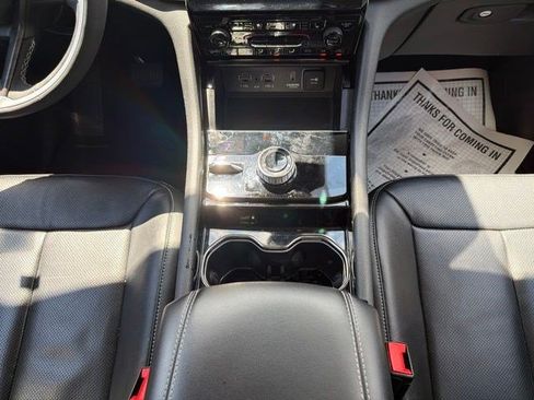 Used 2023 Jeep Grand Cherokee Limited w/ Luxury Tech Group II AWD/4WD image 24