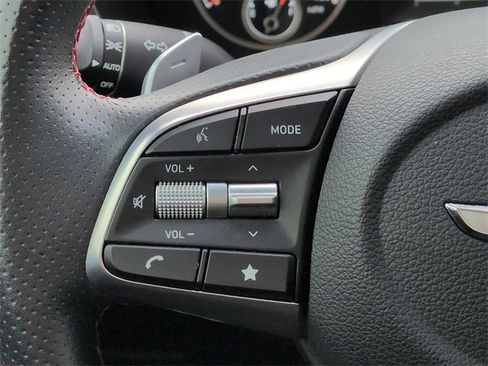 Used 2022 Genesis G70 3.3T image 27