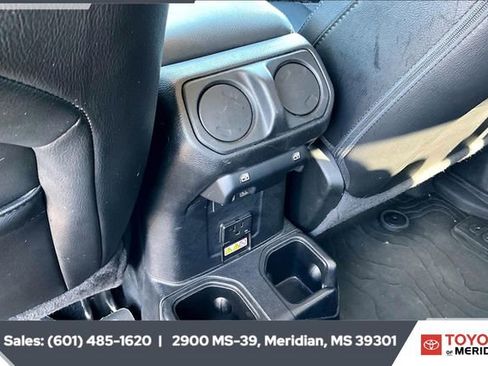 Used 2020 Jeep Gladiator Overland w/ Cold Weather Group image 24