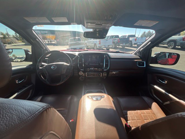 Used 2021 Nissan Titan 4x4 Crew Cab image 30