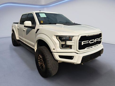 Used 2017 Ford F150 Raptor w/ Equipment Group 802A Luxury AWD/4WD image 7