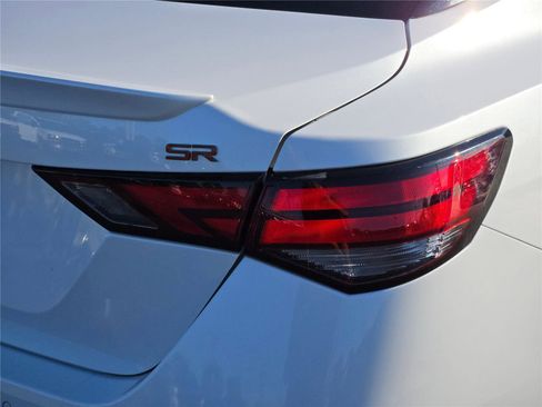 Used 2024 Nissan Sentra SR image 13