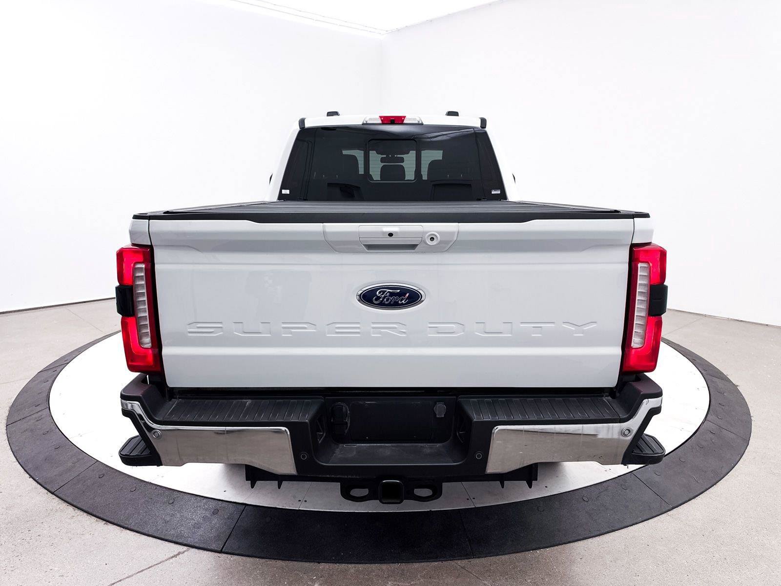 Used 2024 Ford F250 Lariat AWD/4WD image 13