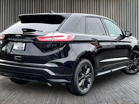 Used 2024 Ford Edge SE w/ Black Appearance Package AWD/4WD image 2