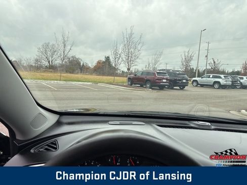 Used 2023 Chevrolet Malibu LT image 25