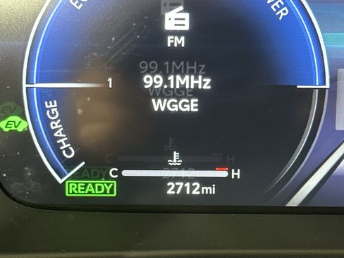 Used 2025 Toyota Crown Signia AWD/4WD image 13