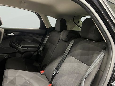 Used 2017 Ford Focus SE image 33