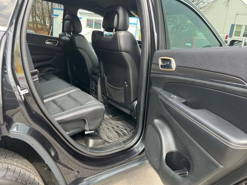 Used 2015 Jeep Grand Cherokee Limited image 19