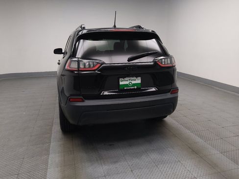 Used 2020 Jeep Cherokee Latitude Plus AWD/4WD image 6