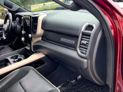 Used 2019 RAM 1500 Laramie AWD/4WD image 19