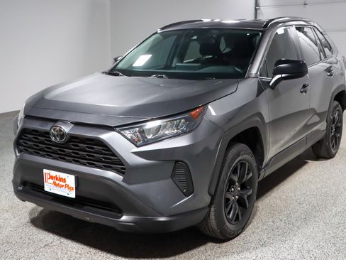 Used 2021 Toyota RAV4 LE image 30
