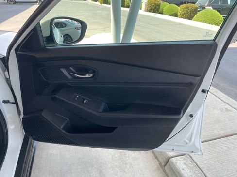 Used 2024 Honda Accord EX image 17