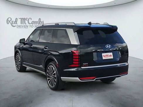 Used 2026 Hyundai Palisade Calligraphy FWD image 3