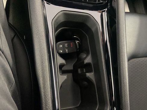 Used 2023 Jeep Compass Altitude w/ Sun and Sound Group image 33