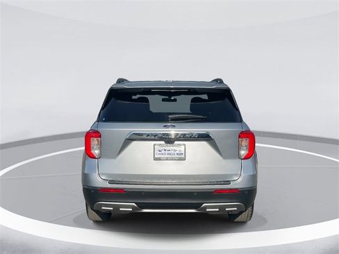 Certified 2022 Ford Explorer XLT w/ Equipment Group 202A image 6