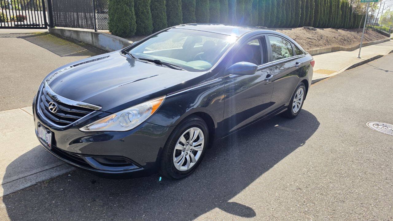 Used 2012 Hyundai Sonata GLS FWD image 1