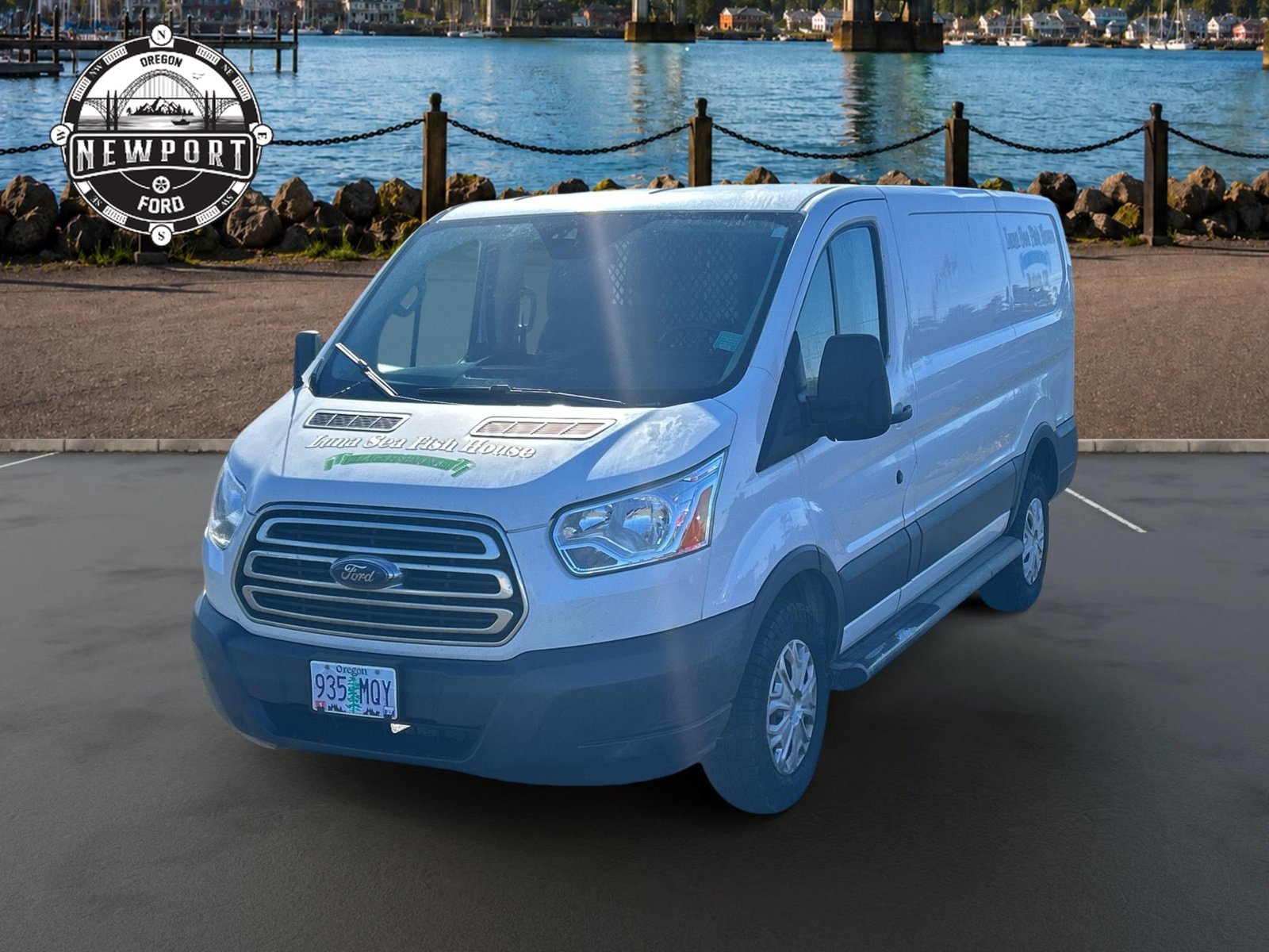 Used 2018 Ford Transit 250 130 Low Roof w/ Exterior Upgrade Package RWD image 4