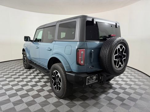 Used 2022 Ford Bronco Outer Banks image 3