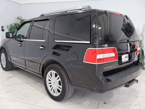 Used 2009 Lincoln Navigator 4WD image 5