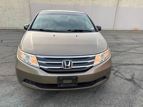 Used 2011 Honda Odyssey EX image 2