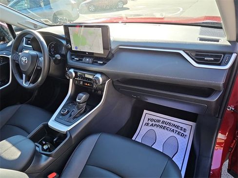 Used 2025 Toyota RAV4 XLE Premium image 29