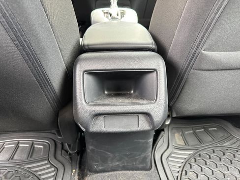 Used 2024 Honda HR-V LX image 29