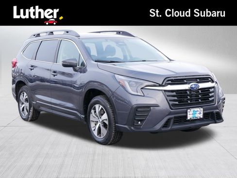 Used 2023 Subaru Ascent Premium w/ Convenience Package image 1