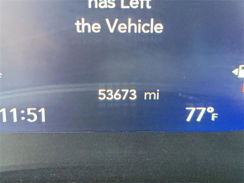 Used 2024 Chrysler Pacifica Touring-L image 21