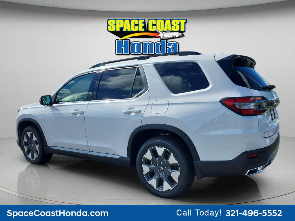 New 2026 Honda Pilot Touring image 5